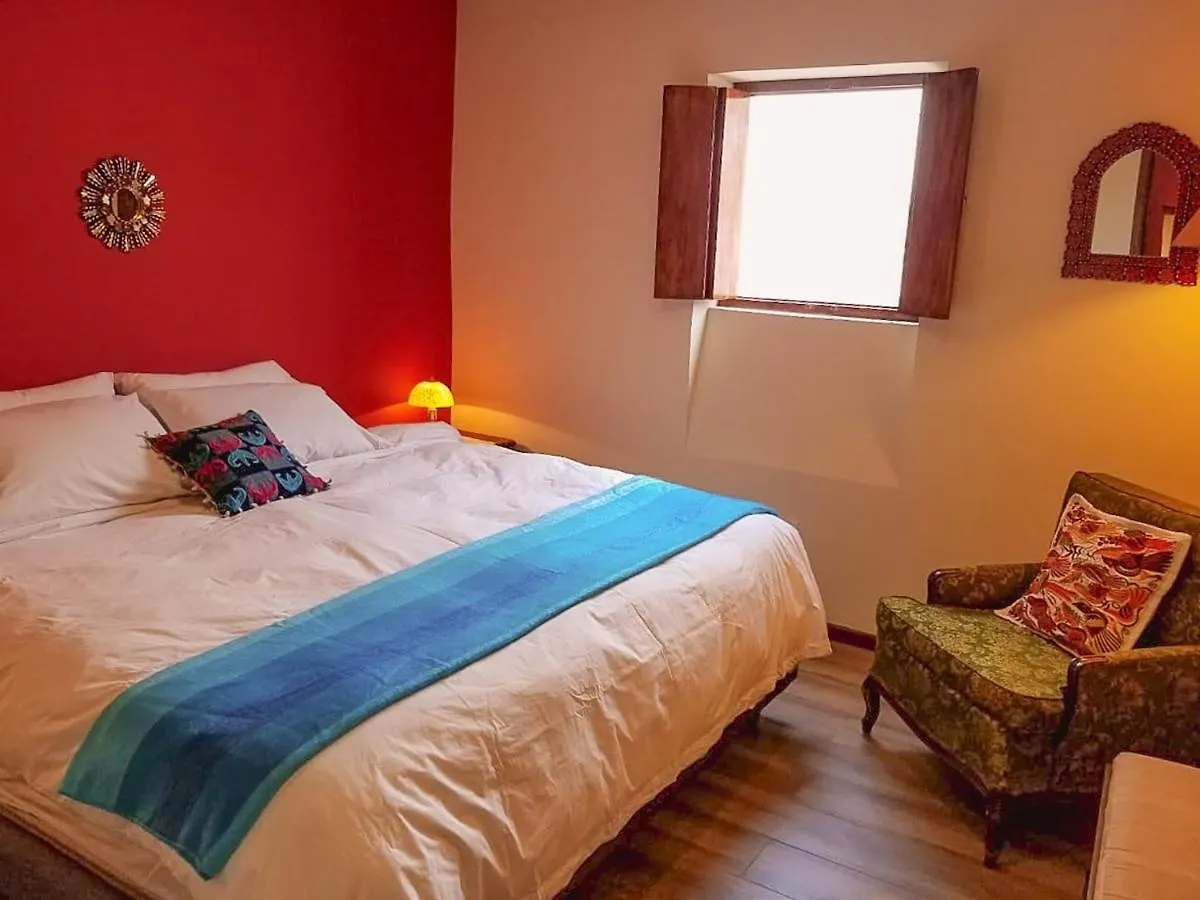 Casa Lunaloma - Boutique Apartments Quito Ecuador