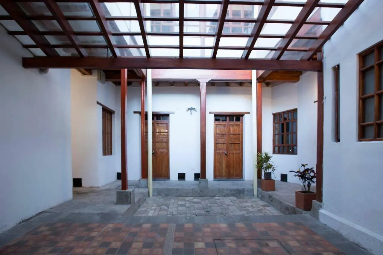 Casa Lunaloma - Boutique Apartments Quito 0*,