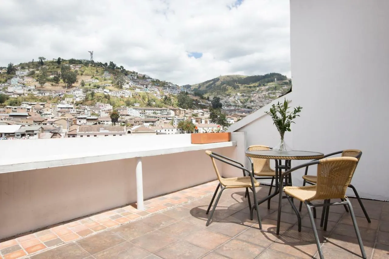 Casa Lunaloma - Boutique Apartments Quito Ecuador